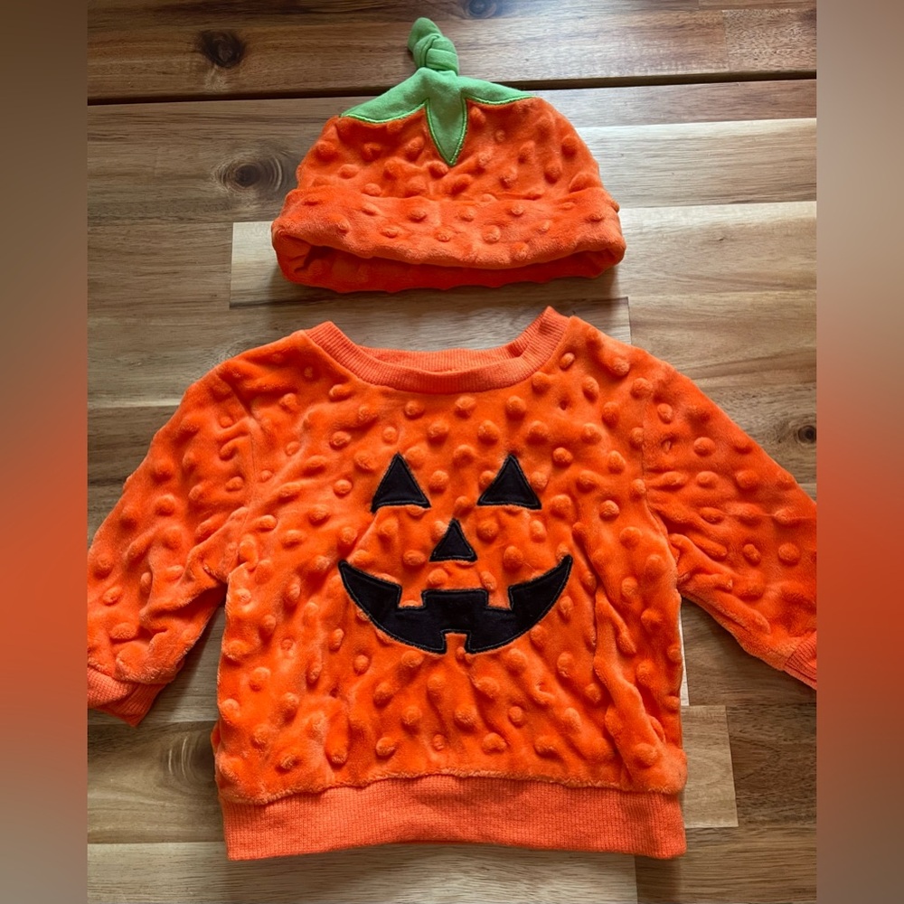 Baby starters pumpkin sweater with hat size 3-6 months
